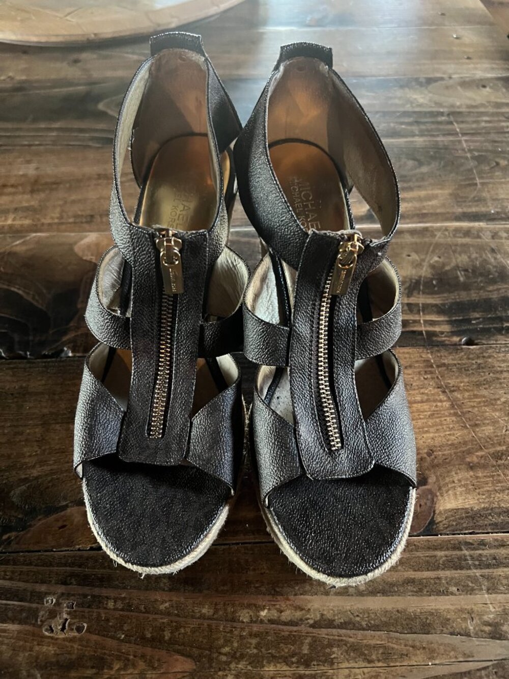 Michael Kors Women's Brown/Beige T-Strap Wedge Espadrille Sandals Front Zip - Picture 2 of 6